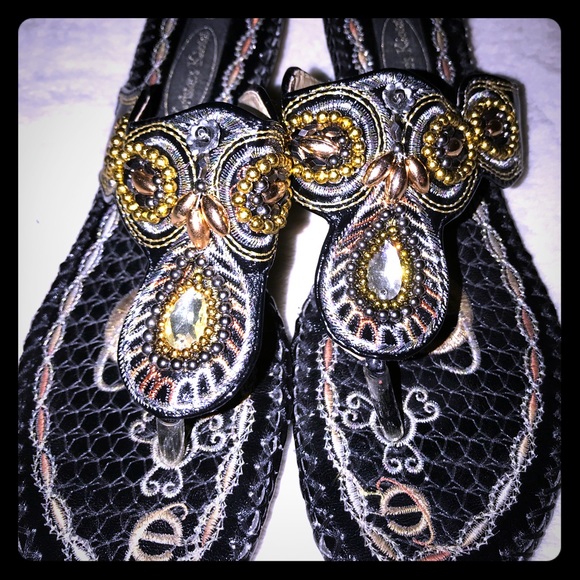 Gorgeous sandals I only tried on - Picture 1 of 5